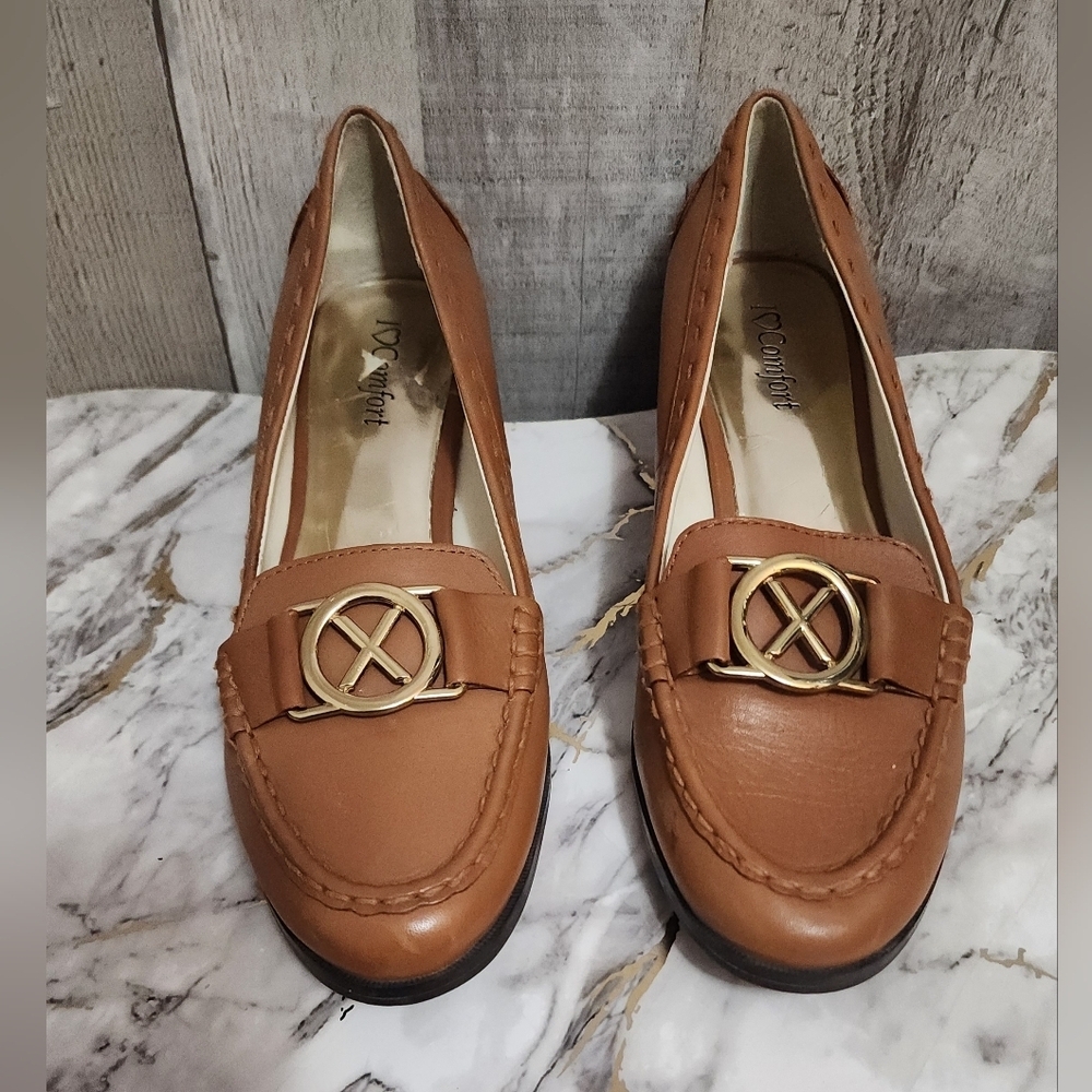 Tan Leather Heeled Loafers with Gold Accent by I love Comfort size 9
